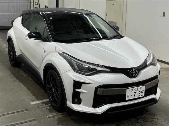 TOYOTA C-HR 2023
