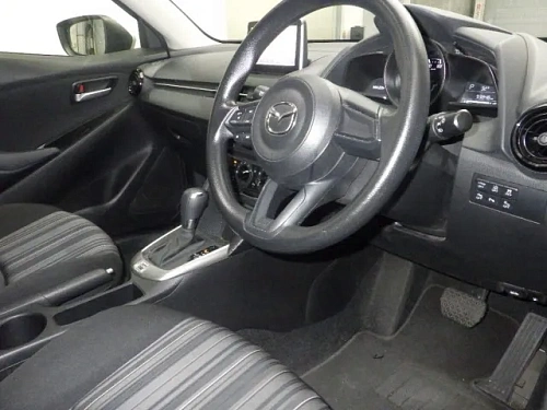 MAZDA MAZDA2 2022